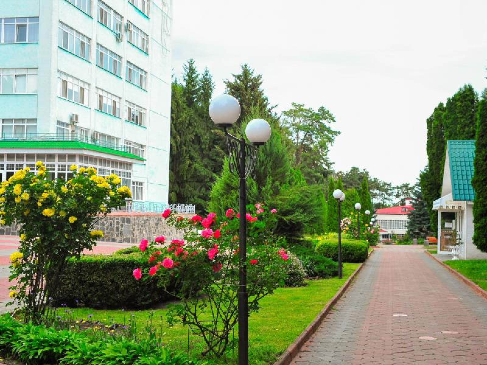 Летний отдых в Профсоюзном санатории «Хмельник»