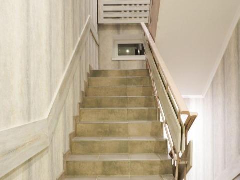 2-room suit, building 2.